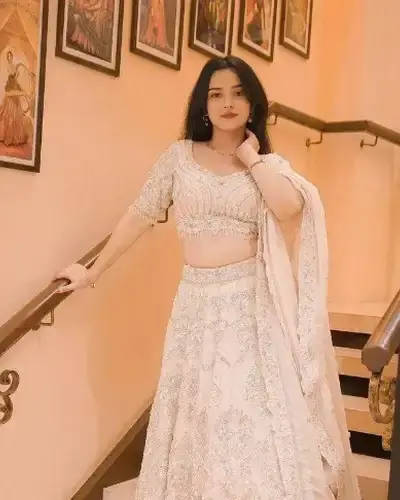 Escort Kheda